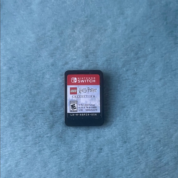 Nintendo Switch Console Set - Picture 7 of 13